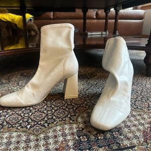 BERSHKA white boots!